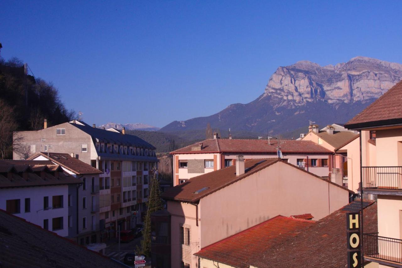 Apartamento Vista Al Ara Aínsa-Sobrarbe Extérieur photo